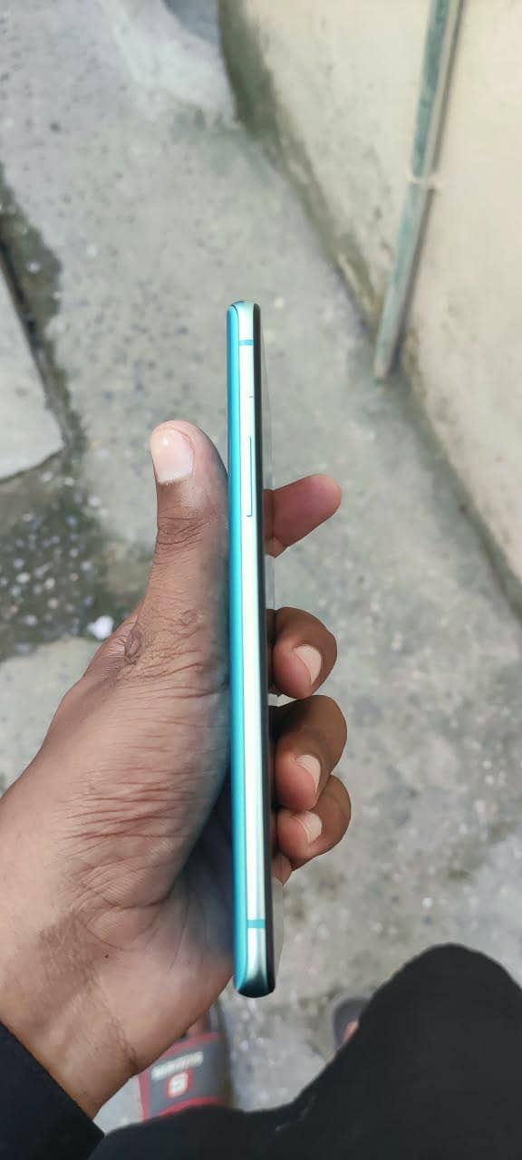 One Plus 8t 3