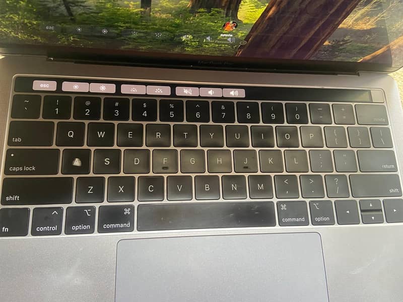 macbook pro 2019 2
