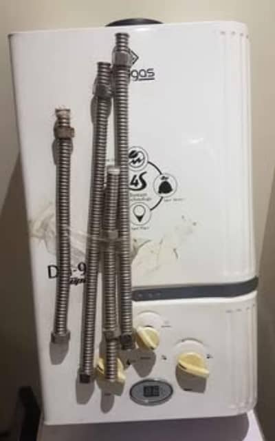 Nasgas DG-9L 9L Instant Geyser 10/10 + Box | Save 6450 | Bahria Town