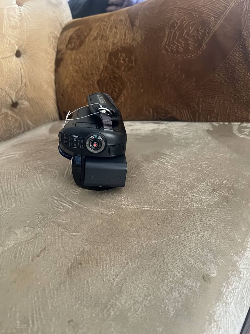 Video camera 4
