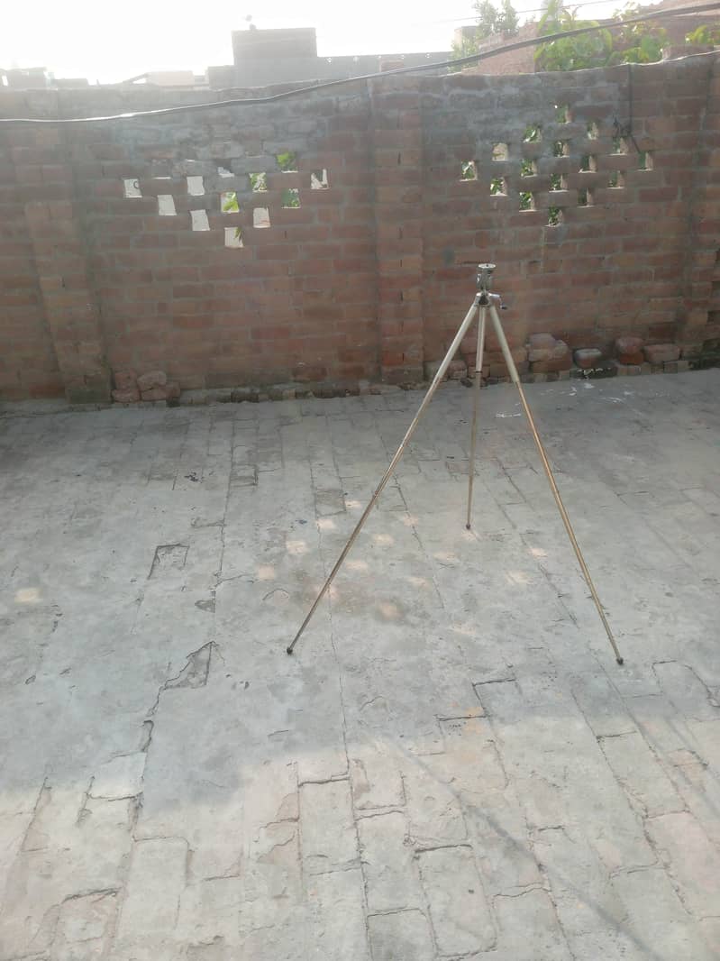 compact Tripord 7