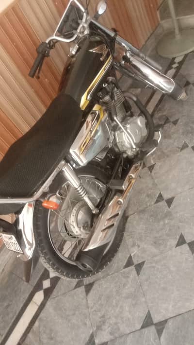 Honda 125 self start good condition 03249675363
