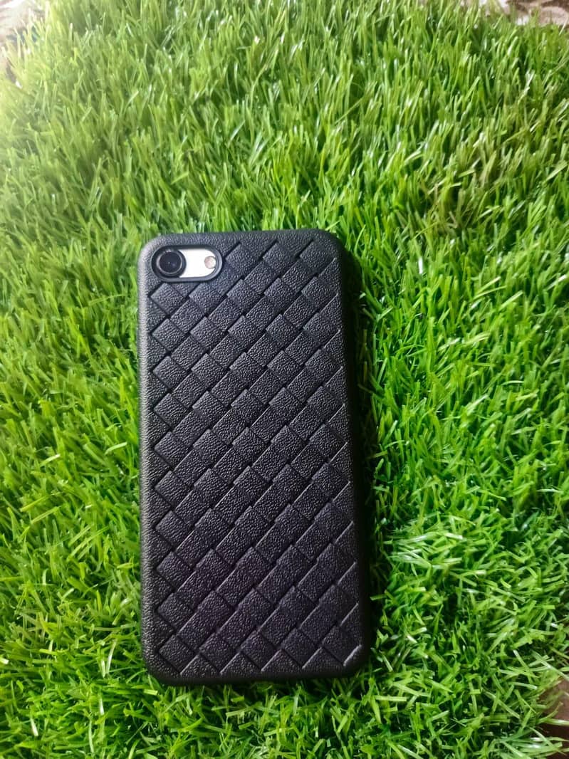 Apple iPhone 7 2