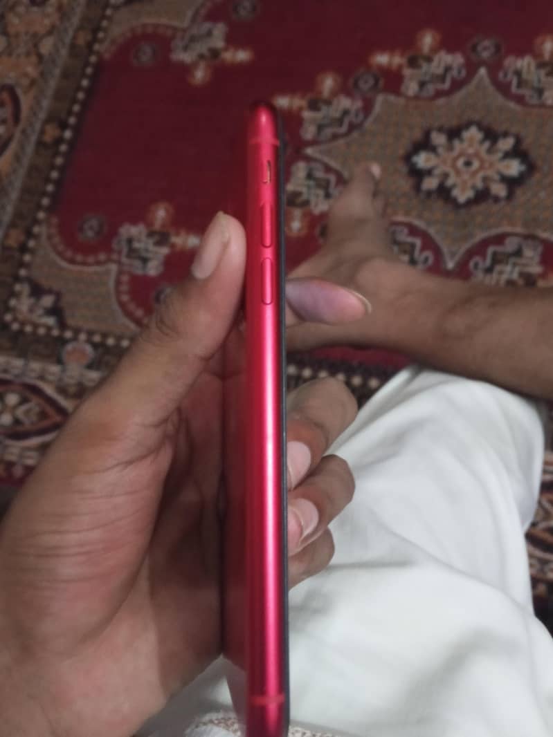 Apple iPhone 11 3