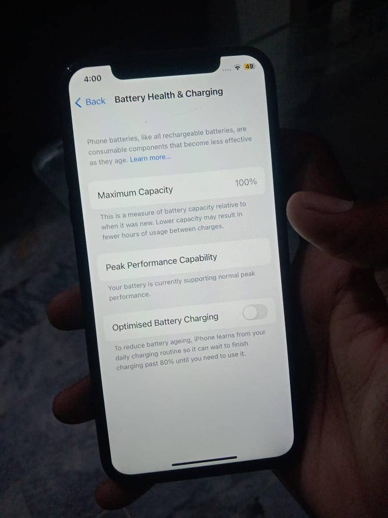 Apple iPhone X 4