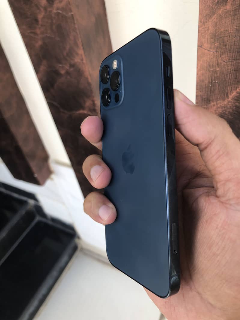 Apple iPhone 12 Pro 1
