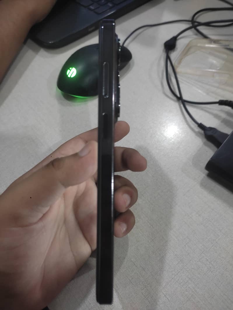 G'Five Note 25 1