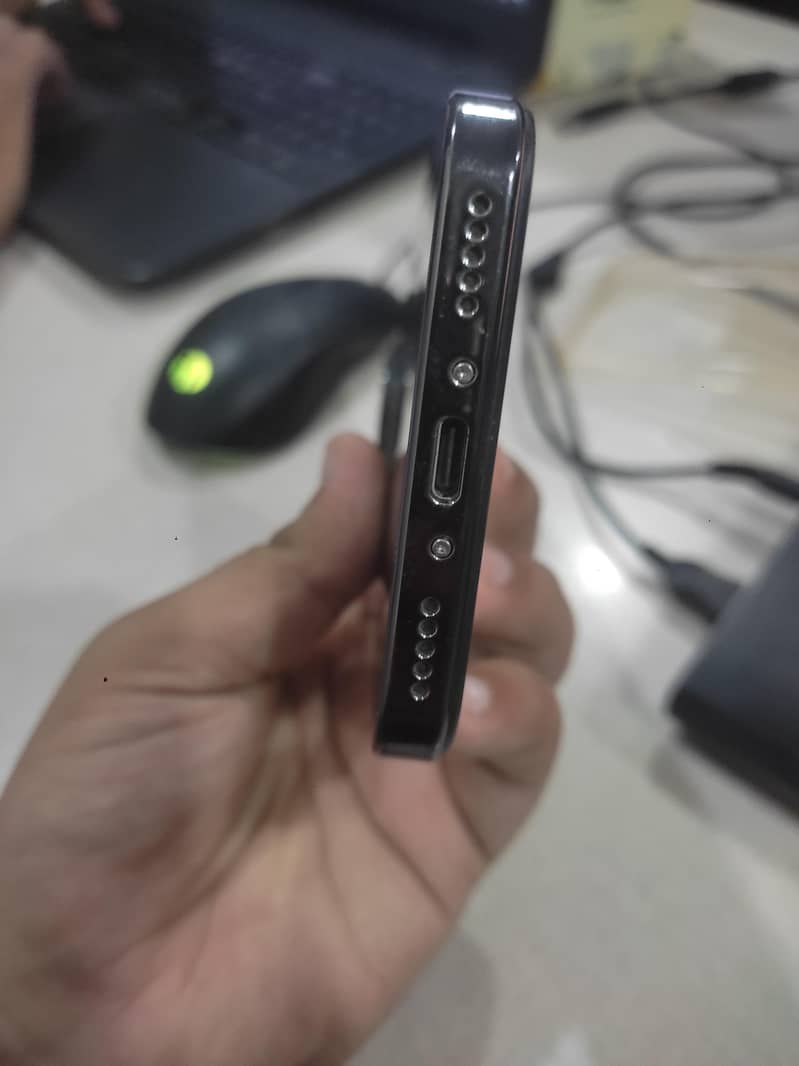 G'Five Note 25 2