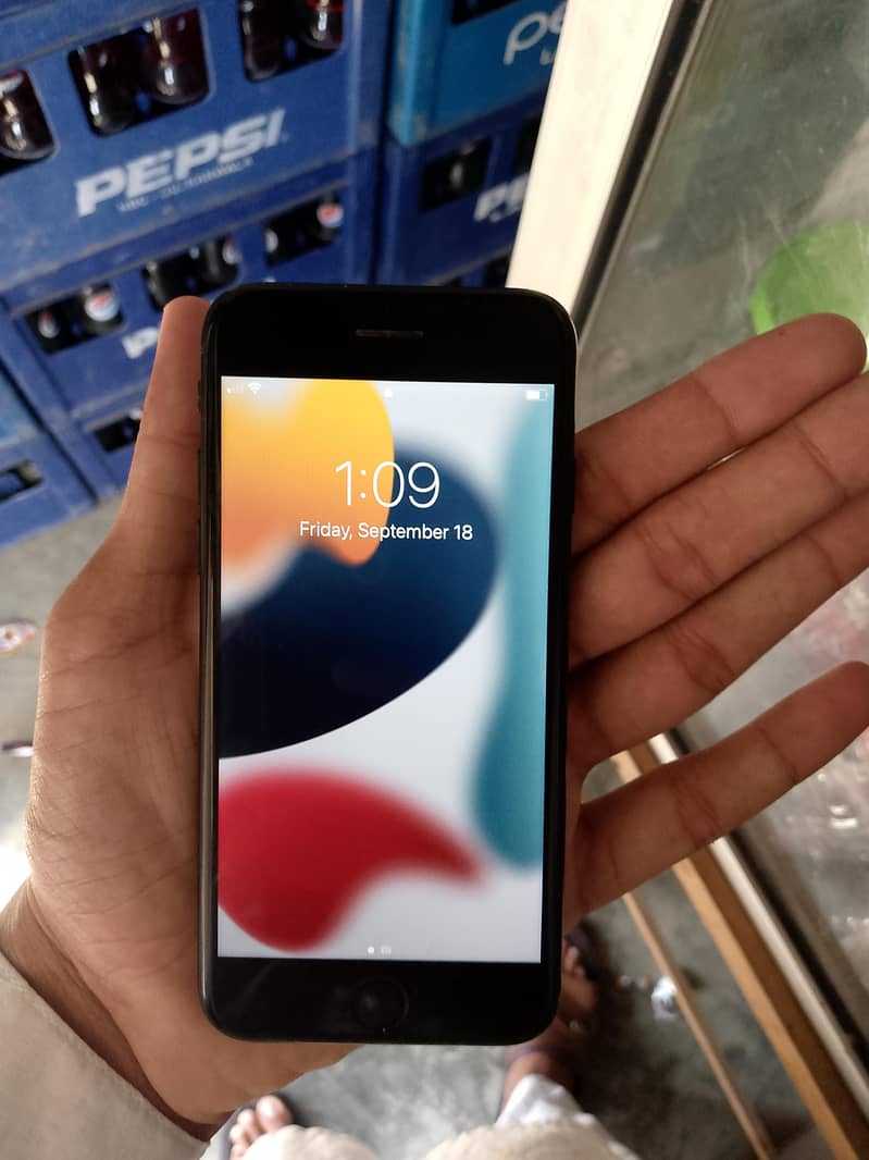 Apple iPhone 7 Plus 3