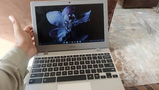 Samsung Chromebook 4 model XE110XFA