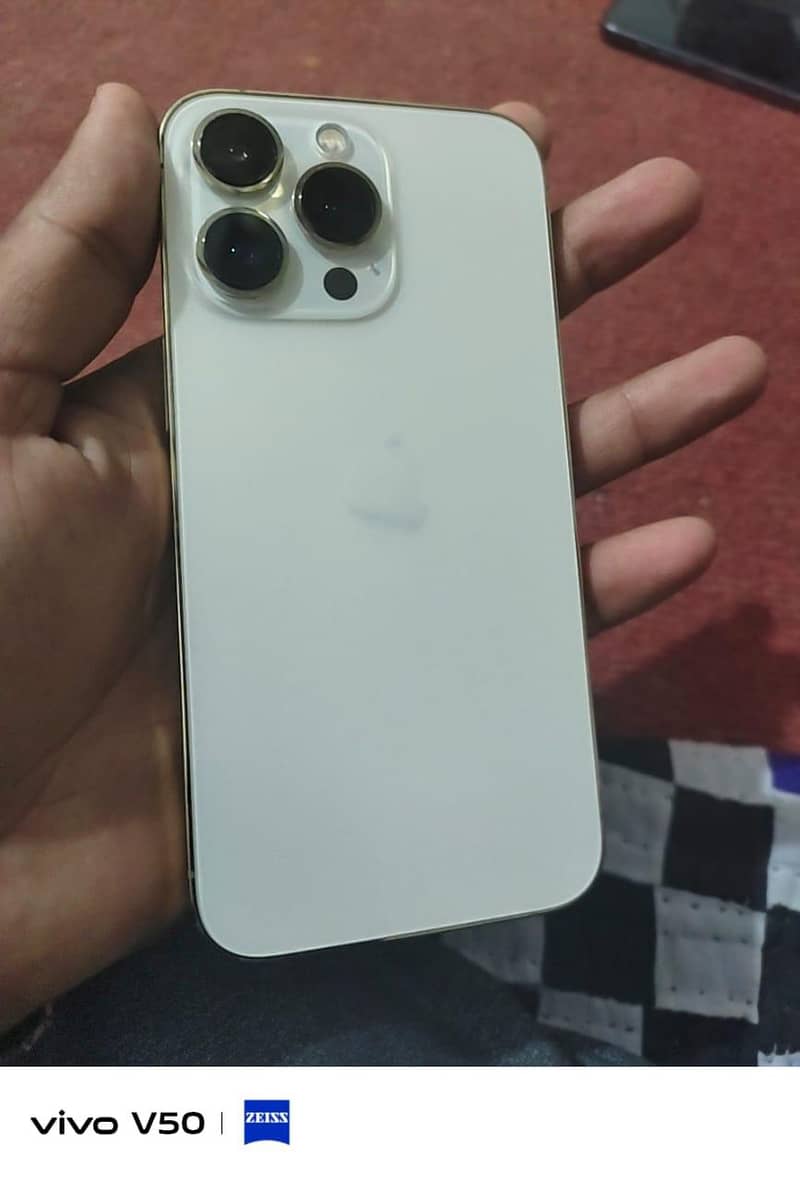 Apple iPhone 13 Pro 0