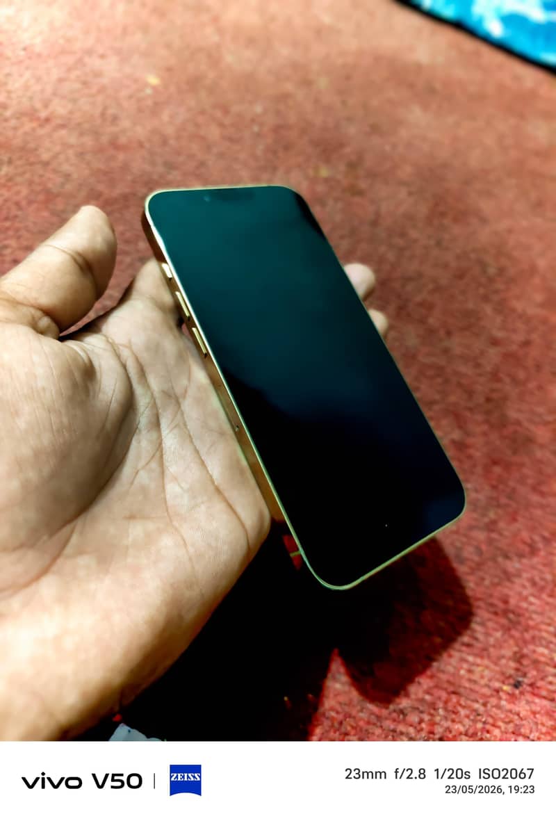 Apple iPhone 13 Pro 1