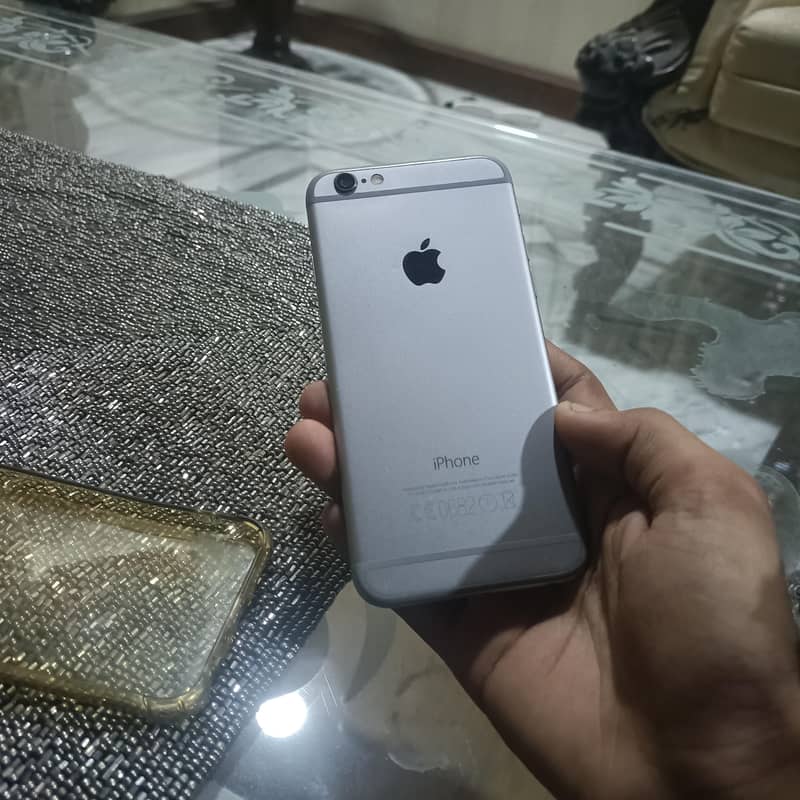 Apple iPhone 6 0