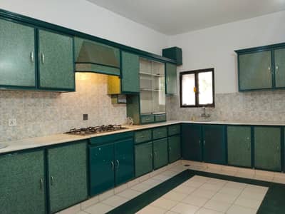 1 Kanal Upper Portion available for the Rent in DHA Lahore phase 4 Block GG
