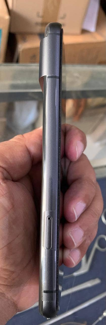 Google Pixel 8 5
