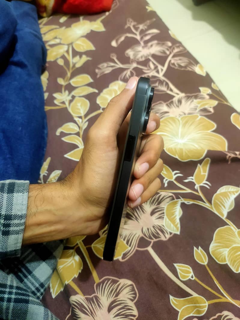 Apple iPhone 14 Pro 1