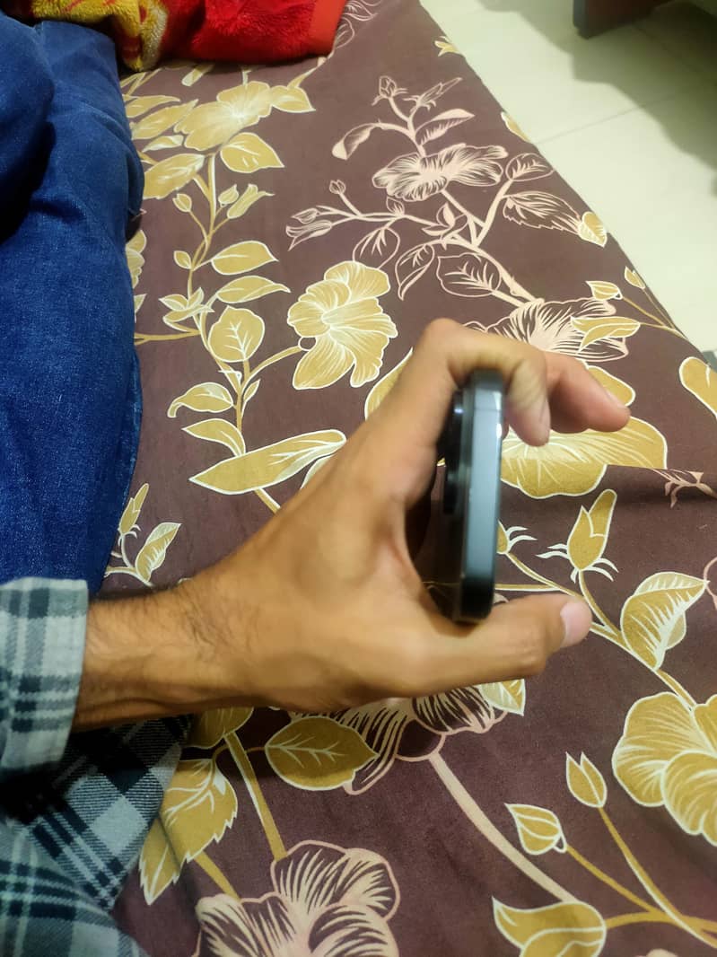 Apple iPhone 14 Pro 3