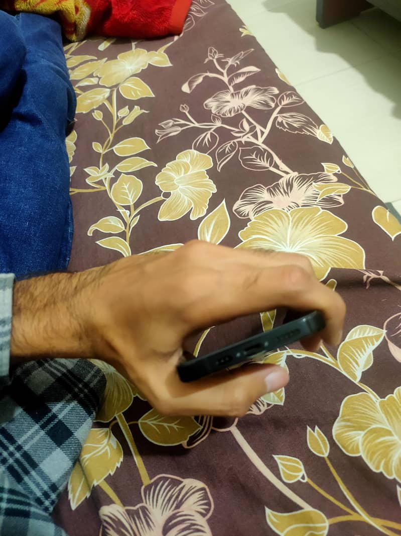 Apple iPhone 14 Pro 4
