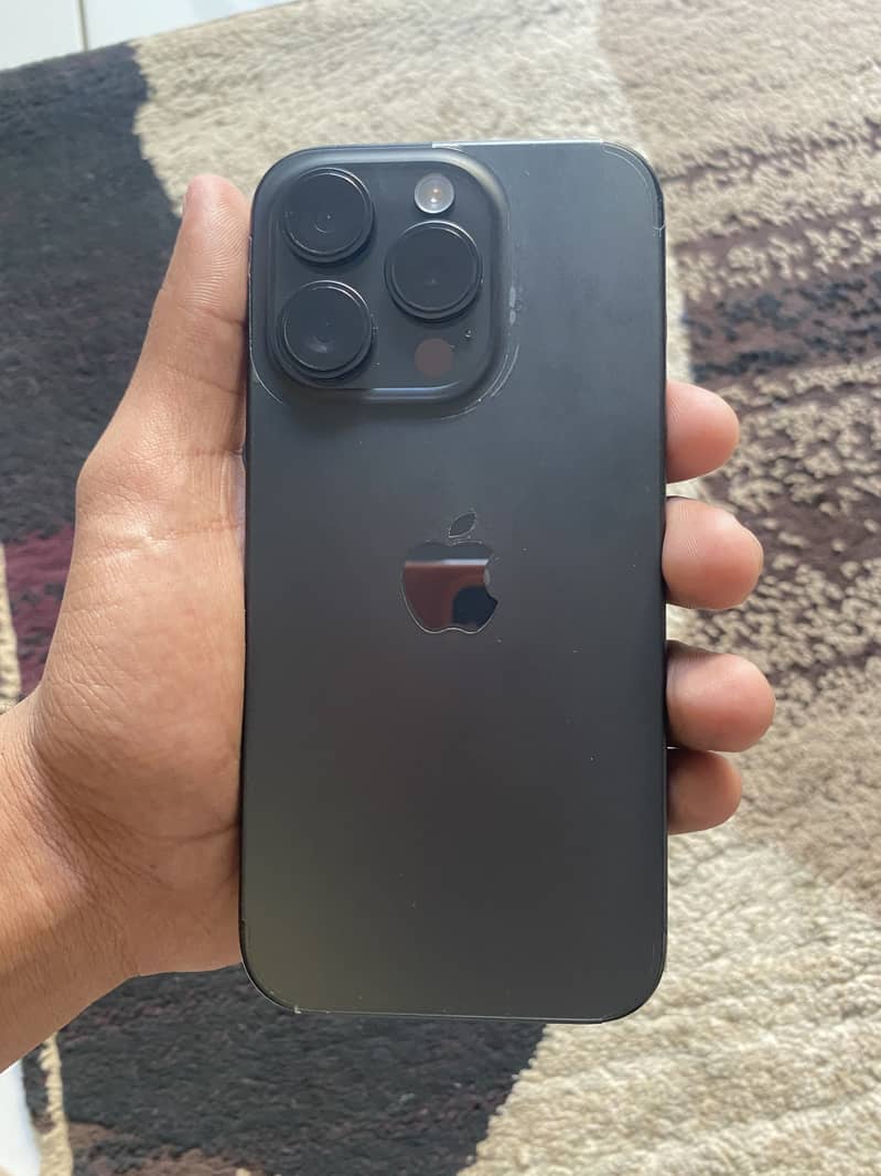 Apple iPhone 15 Pro 6