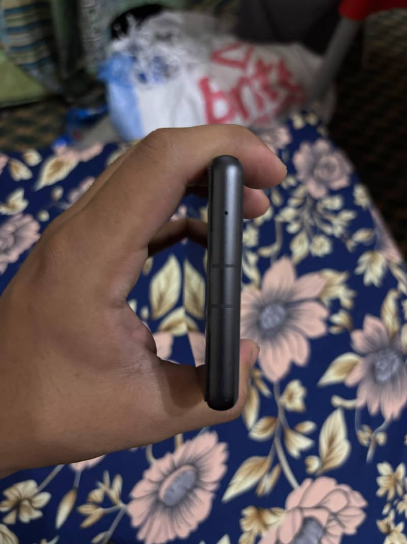 Google Pixel 7a 3