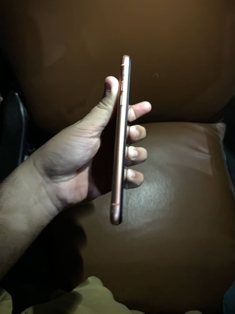 Apple iPhone XR 2