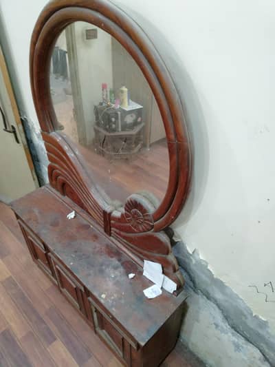 Dressing Table with Mirror