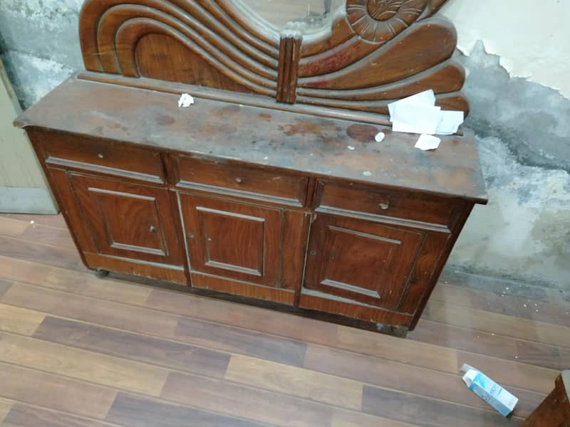 Dressing Table with Mirror 1