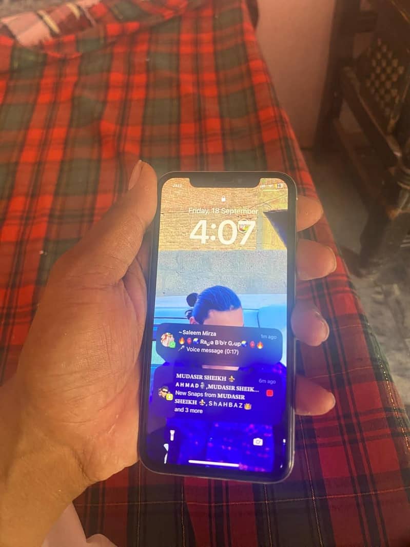 Apple iPhone X 0