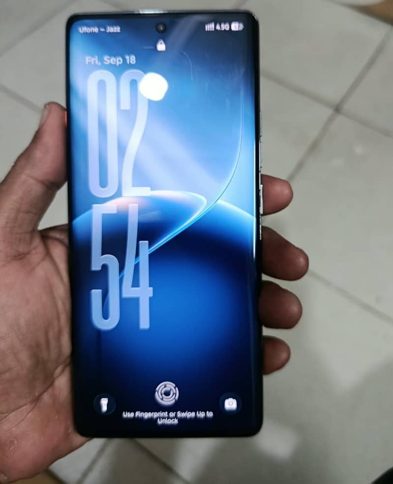Tecno CAMON 40 Pro 4