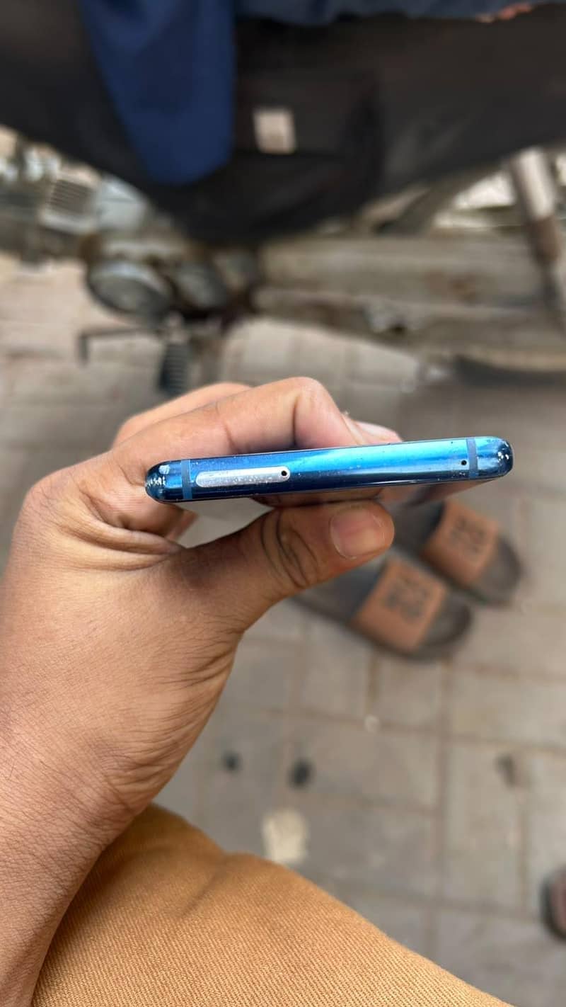 Samsung Mobile Note 8 1