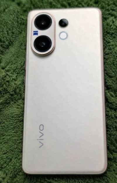 Vivo V60
