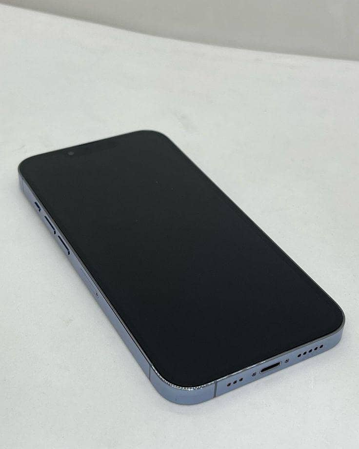 Apple iPhone 13 Pro Max 3