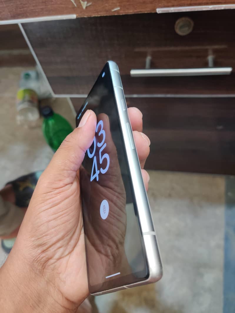 Google Pixel 7a 2