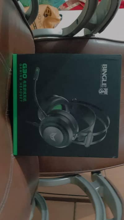 STEREO SOUNDED HEADPHONES WIRED