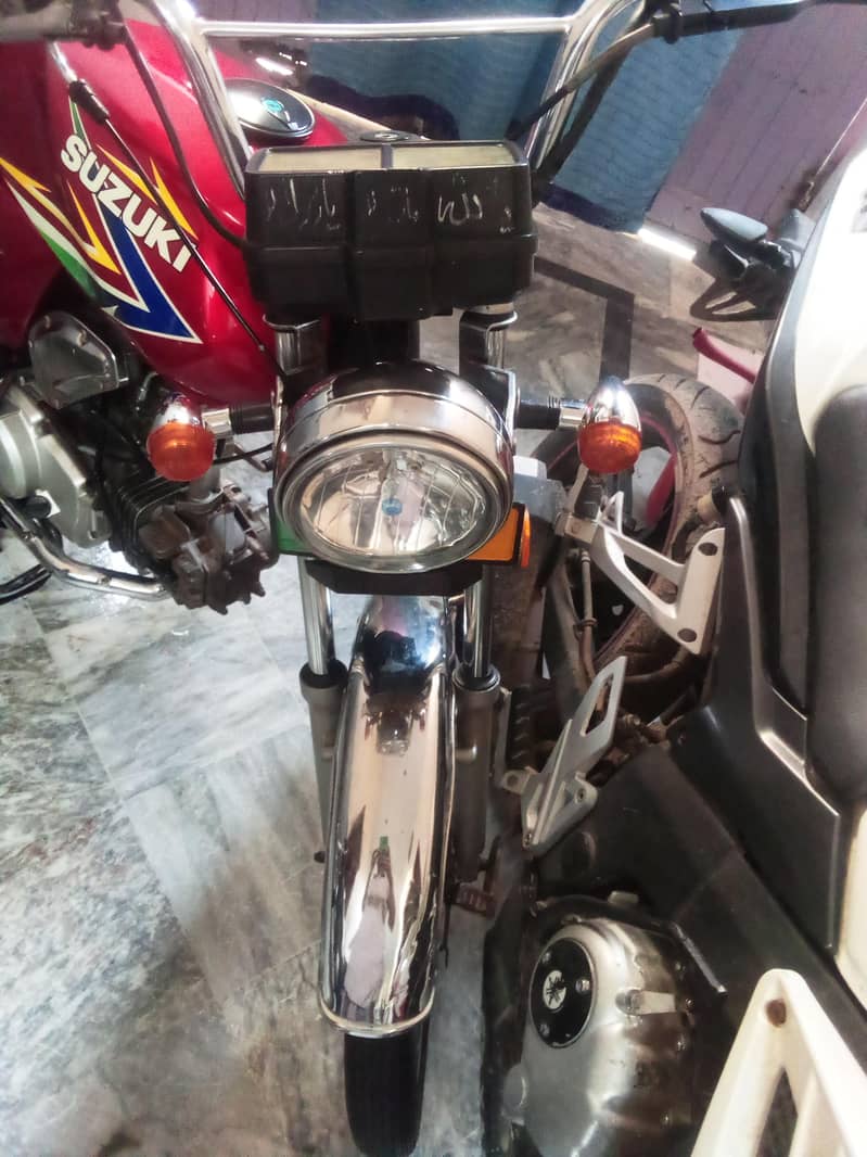 Suzuki 2