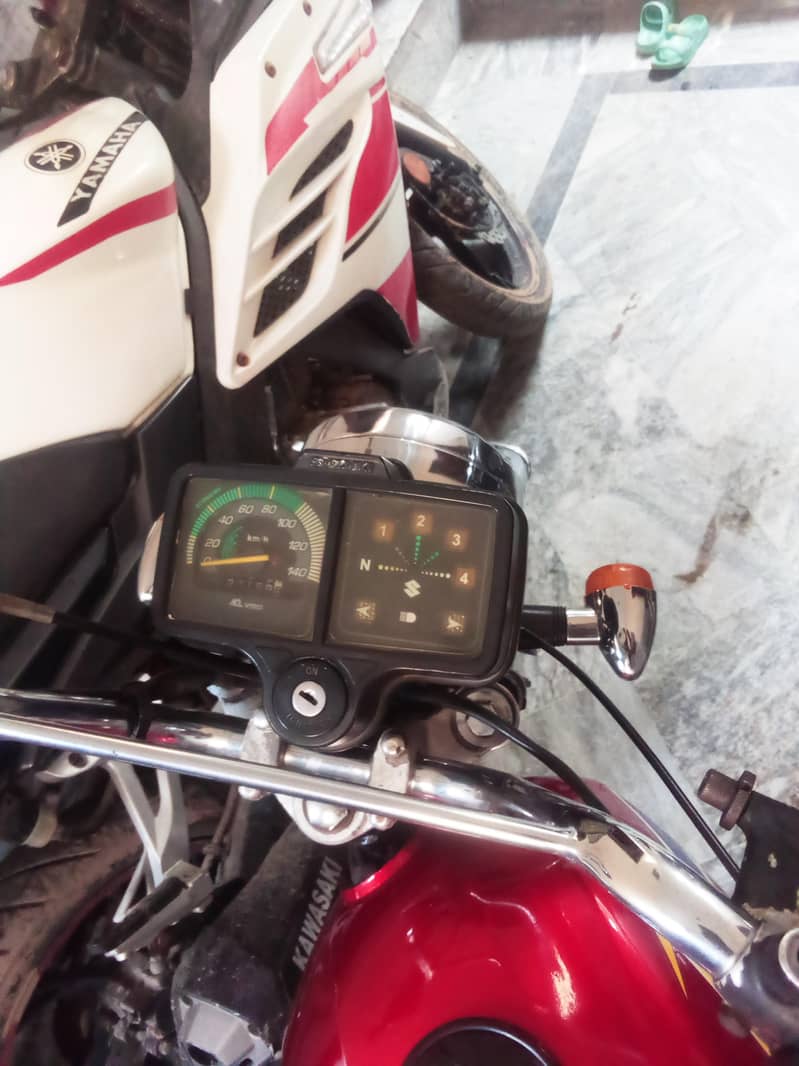Suzuki 4