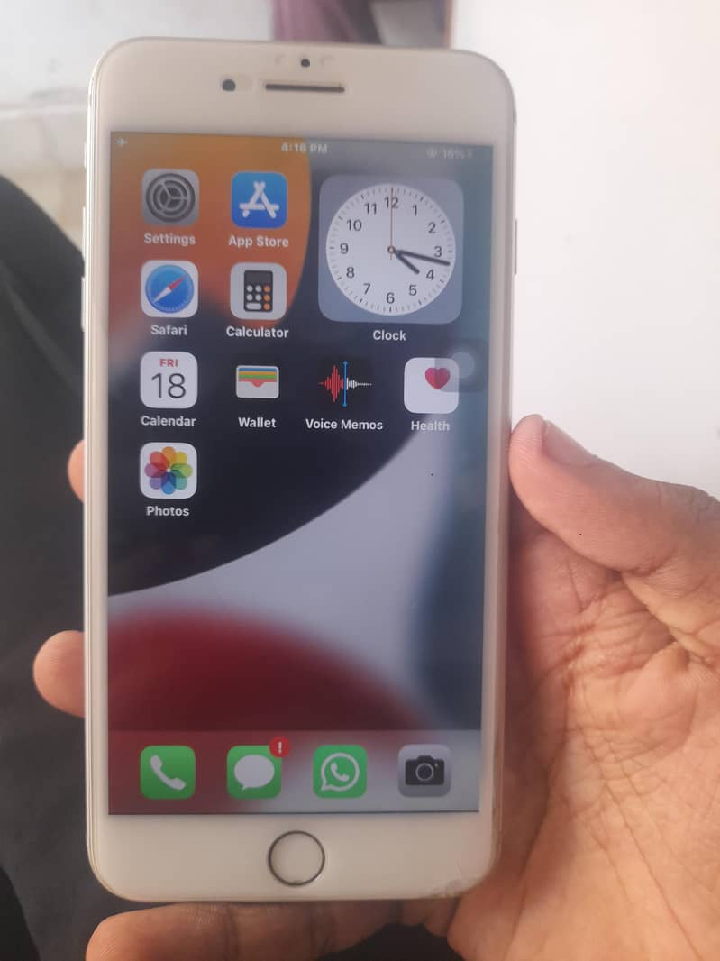 Apple iPhone 7 Plus 4