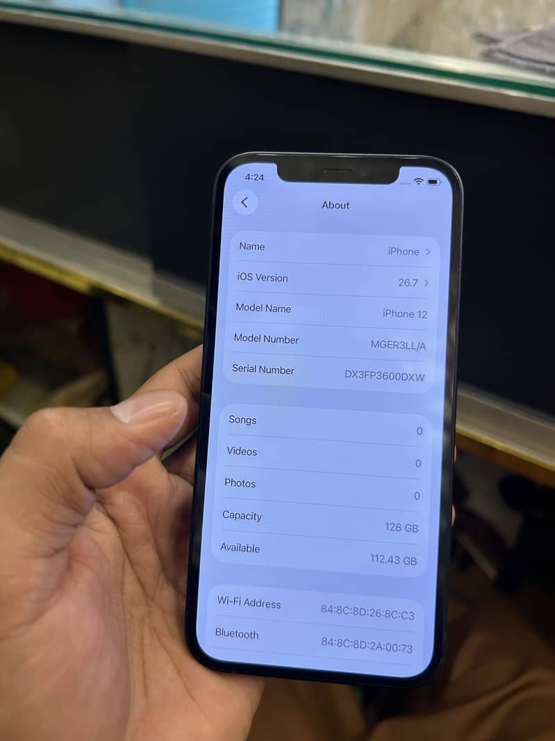 iPhone 12 6