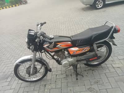 Honda CG 125 2022 – Excellent Condition – Brand New Tires & Tubes