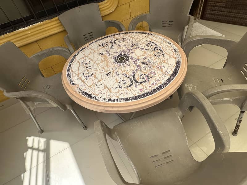 Coffee table 4