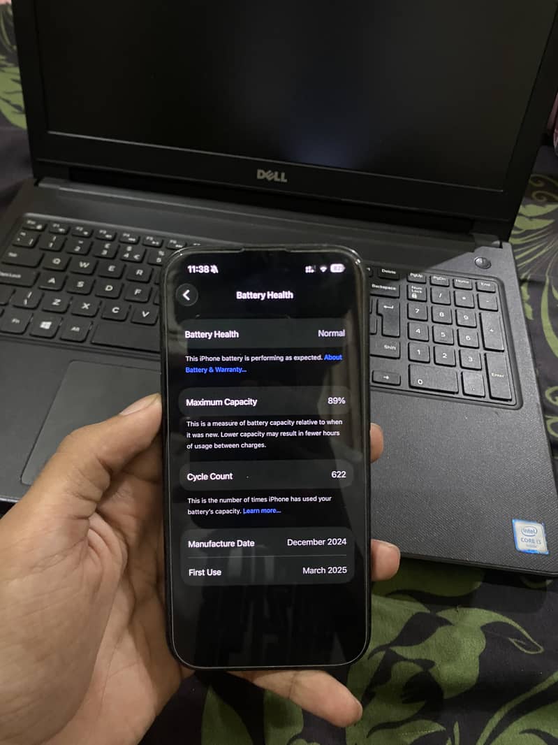 Apple iPhone 16 5