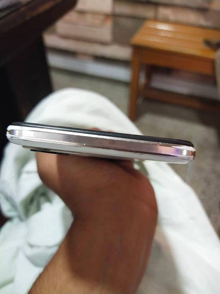 Tecno Camon 18p 1