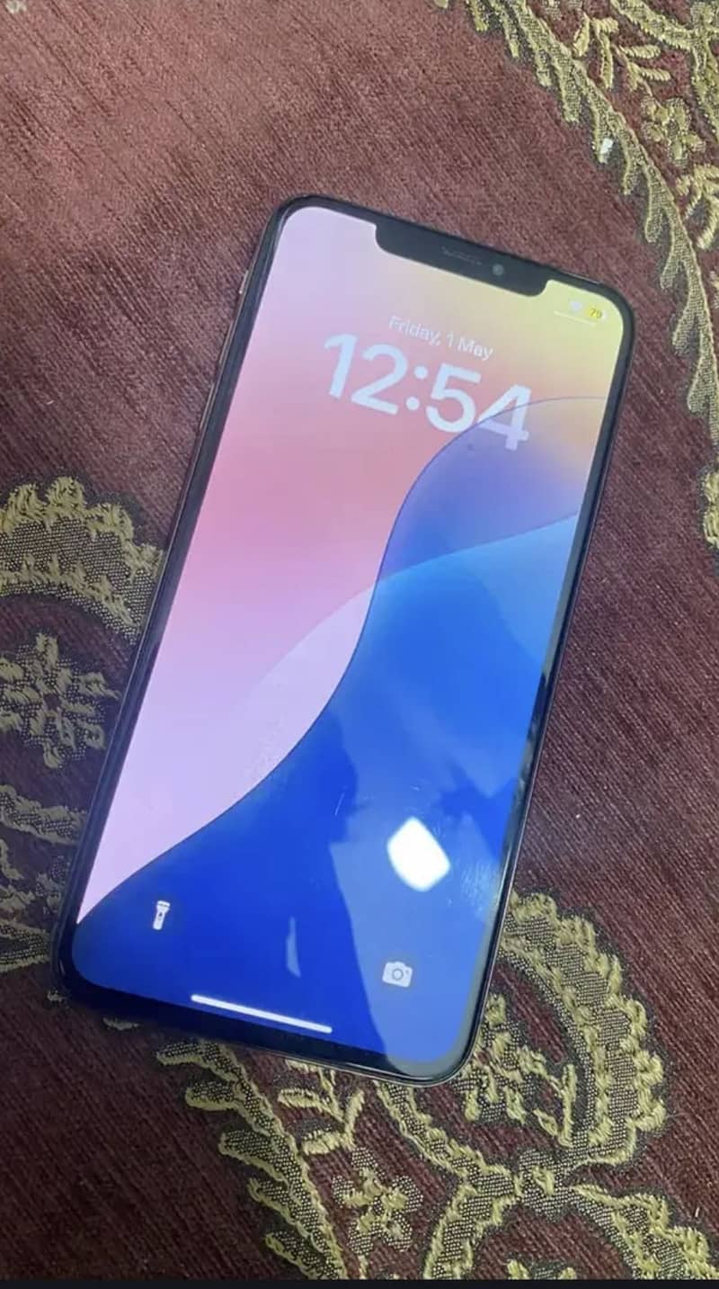 Apple iPhone XS Max 0
