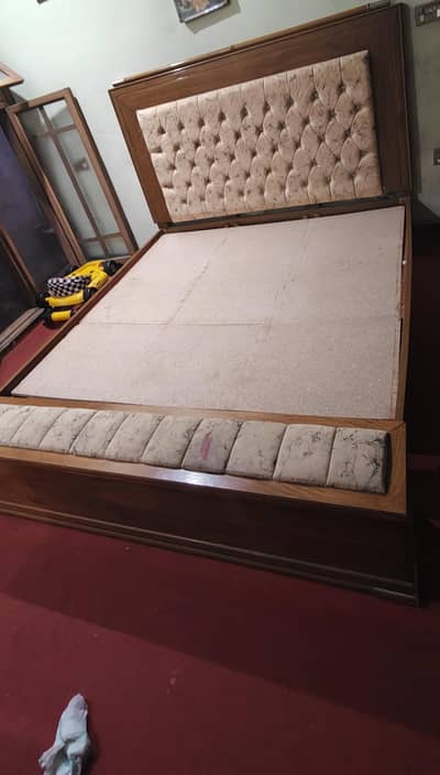 wooden and lasani mix Material bed dressing two side table