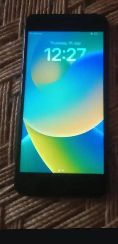 Apple iPhone 8 Plus 5