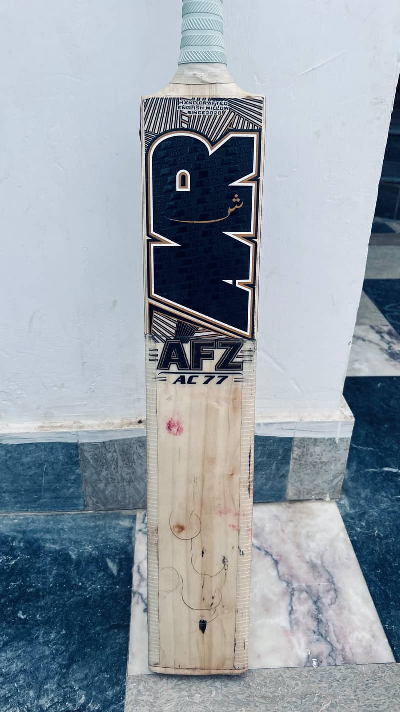 white bat 2