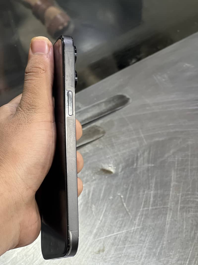 Apple iPhone 14 Pro Max 5