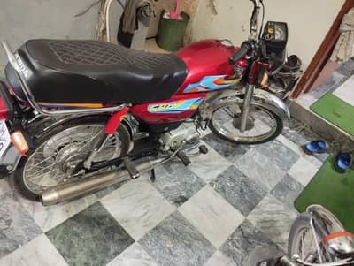united 2020 model good condition 03161731112