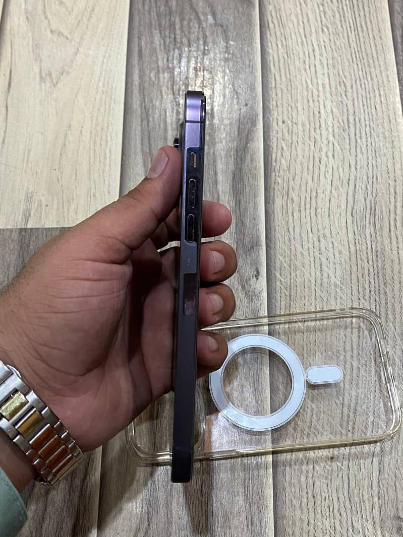Apple iPhone 14 Pro Max 2