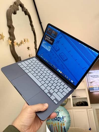 Apple MacBook Neo / 8GB-256GB / Indigo Color